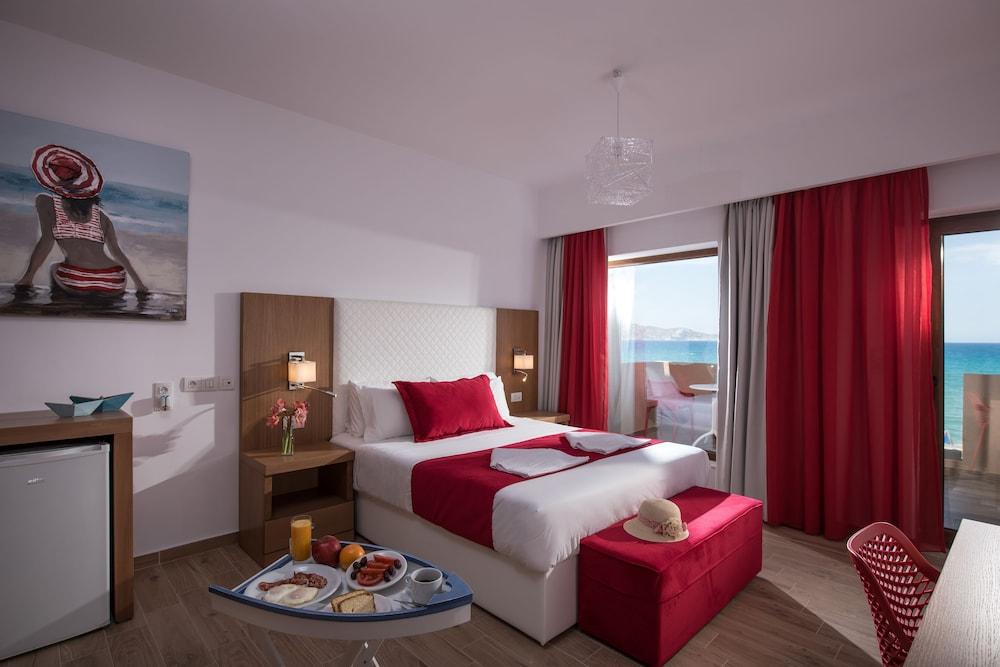 Hotel Yianna Caravel 