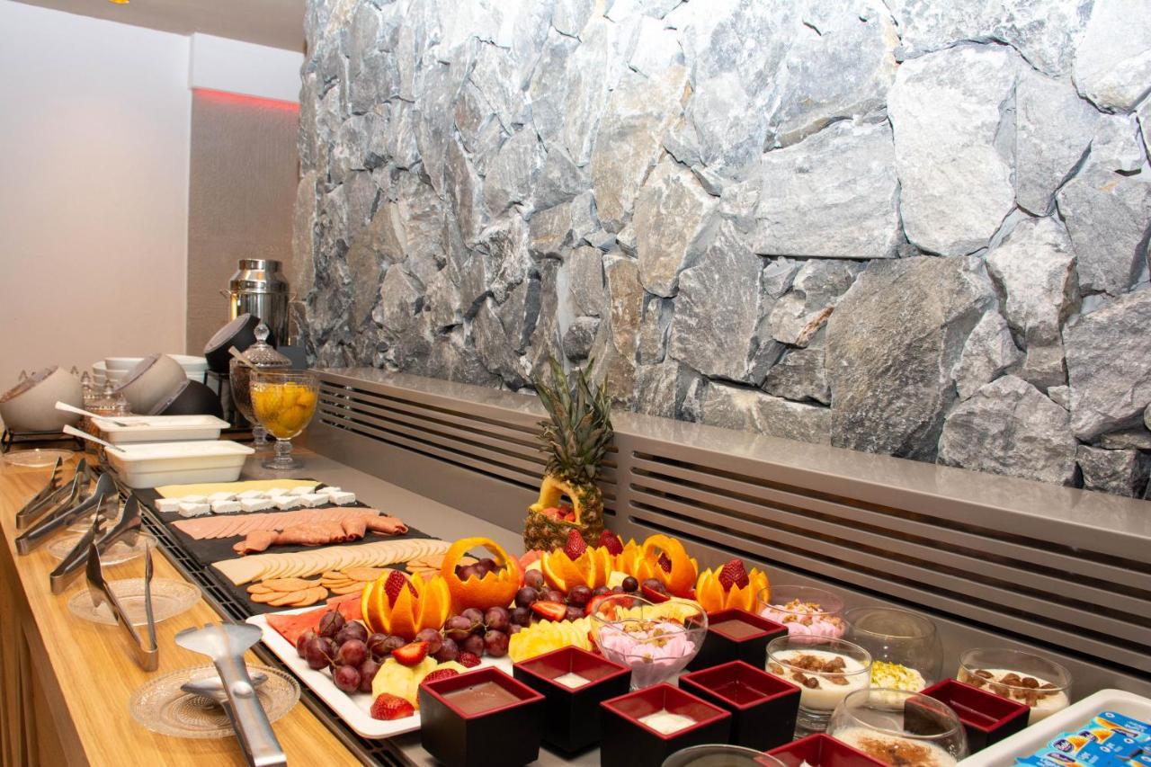Hotel Yianna Caravel 